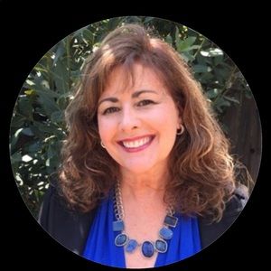 Meet your Posher, Debi